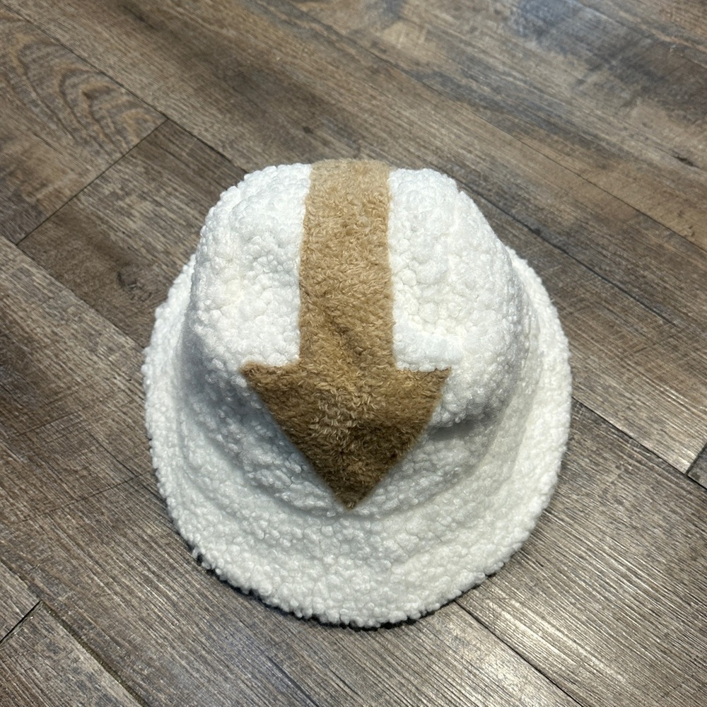 Avatar Series Appa Bucket Hat White and Tan